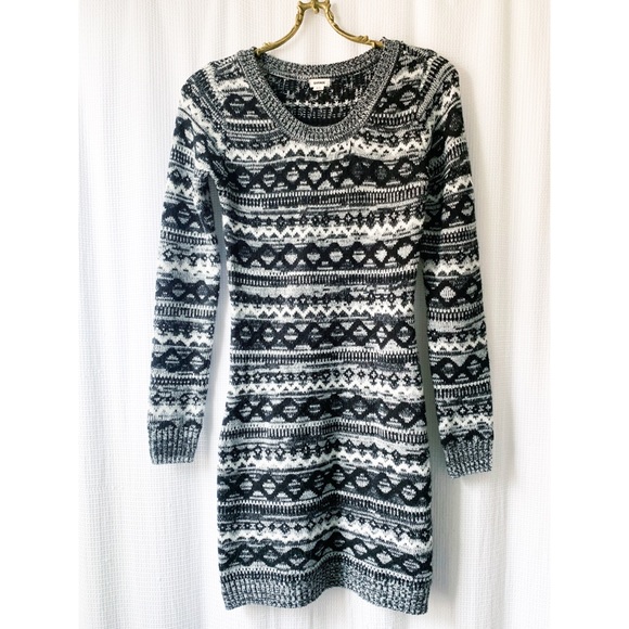 🌸2/$30 Garage sweater dress
